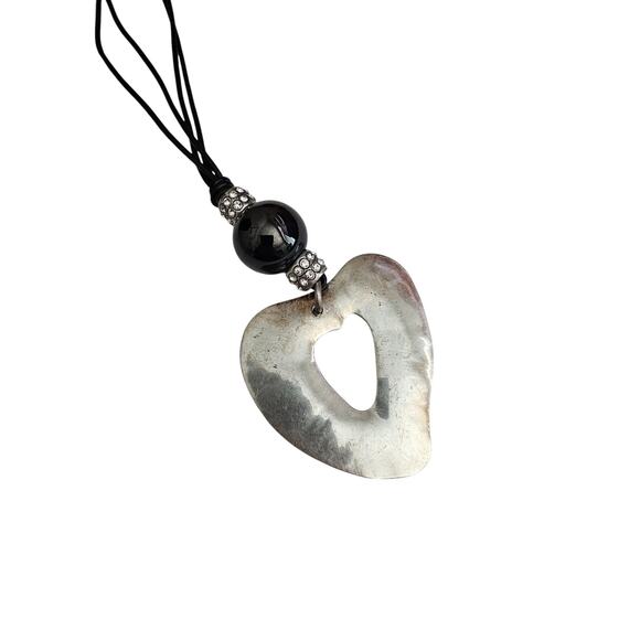 Vintage Y2K Rolled Leather Rope Necklace w/ Large Silver Tone Heart Pendant - Picture 3 of 4